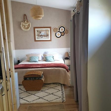 Appartement Studio A 15 Mn De Disneyland Paris à Bouleurs Extérieur photo