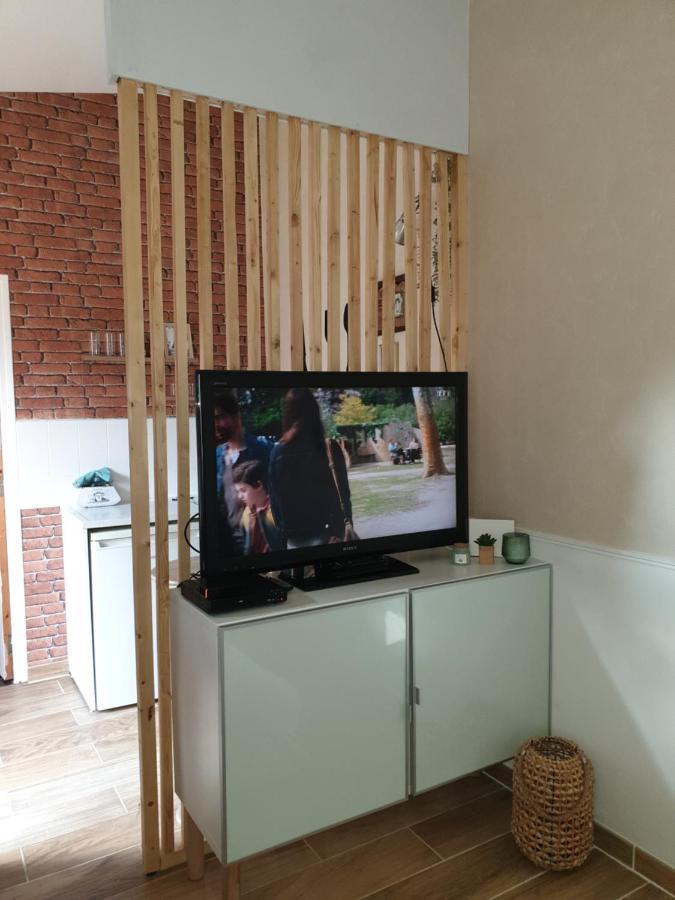 Appartement Studio A 15 Mn De Disneyland Paris à Bouleurs Extérieur photo