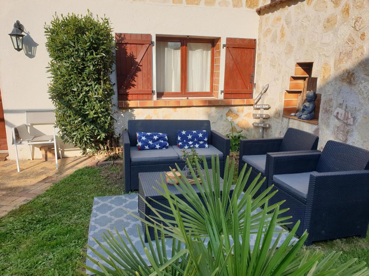 Appartement Studio A 15 Mn De Disneyland Paris à Bouleurs Extérieur photo